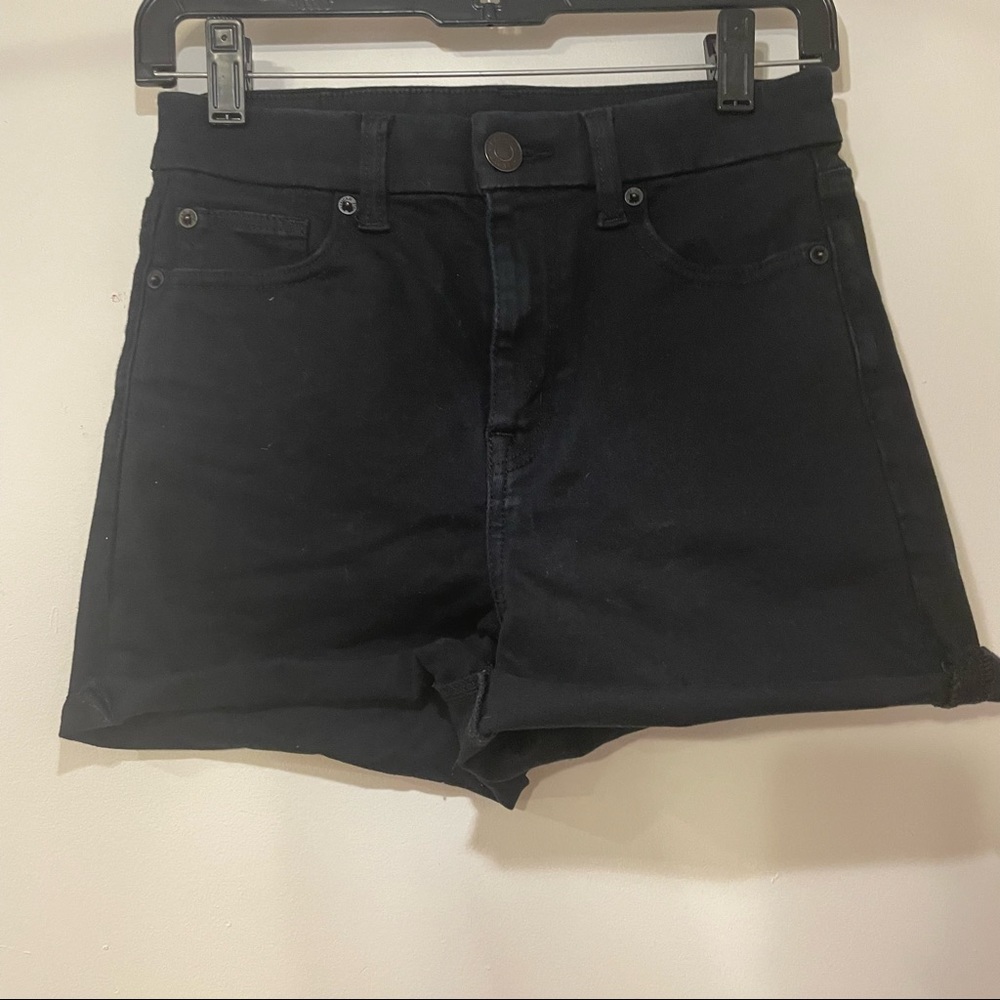 AMERICAN EAGLE OUTFITTERS size 4 black denim shorts